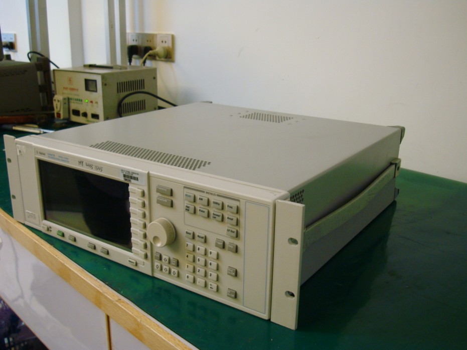 Agilent E4421B E4421B