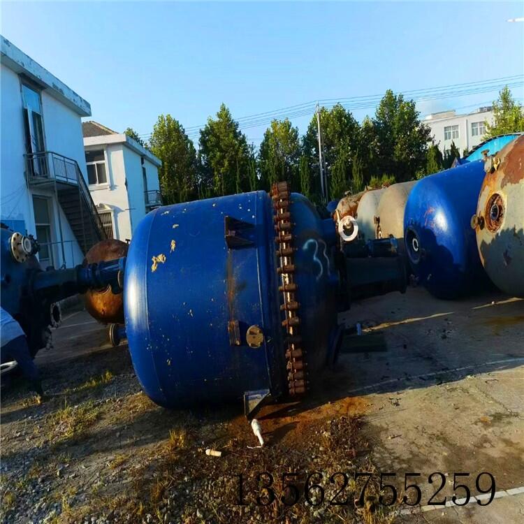 仙桃常年供应二手3吨不锈钢保温搅拌罐,5吨不锈钢保温搅拌罐
