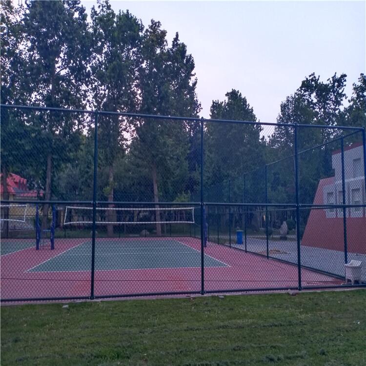 Сѧ򳡵ΧǽΧ۸ Χװ