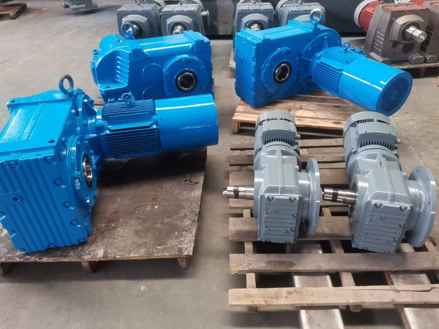 R47-YVP0.55KW-76.23M1ٻͺKF67R37DRS80S4