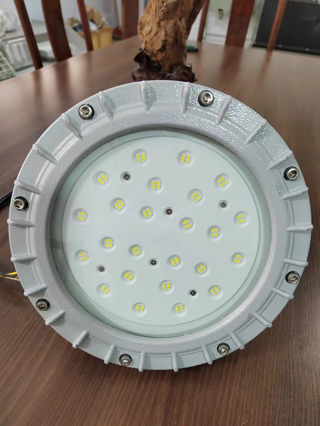 άLEDԲη100W220\/380װ֤ȫӭǢ̸